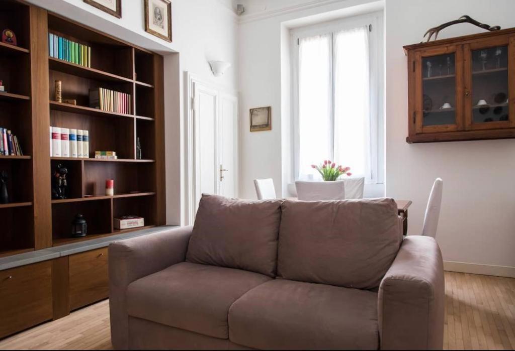 Joivy Classic Flat Near Basilica Di Sant'Ambrogio Apartment Milan Exterior photo